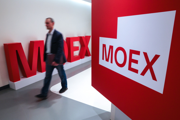 «Если экономика быстро перейдет от стагфляции к „турецкому сценарию“, то сочетание экономического роста, высокой инфляции и снижения ставок может стать мощным драйвером для рынка акций»