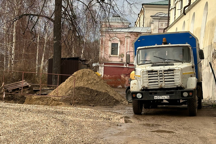 В Вахитовском районе Казани сразу на 25 улицах почти на сутки полностью отключат воду. Причина — аварийные работы на водопроводе по адресу: ул. Чернышевского, 8