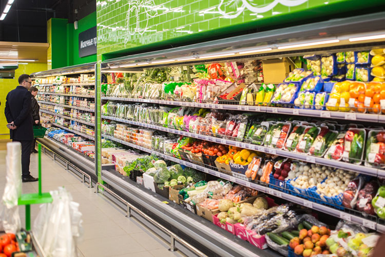 Вообще Сальцину, несмотря на почти 30 лет отключения от общества, сравнительно быстро удалось адаптироваться к современной жизни. Главным удивлением для него после освобождения стали… гипермаркеты, где можно купить абсолютно все