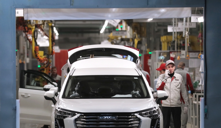 «В части создания новых мощностей мы говорим только о заводе HAVAL, который располагается в Туле, поскольку он исторически принадлежал партнерам. Все новые проекты так или иначе находятся под контролем отечественных акционеров»