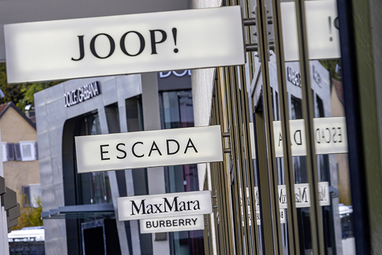 В подавляющем большинстве российских комплексов представлены популярные отечественные и зарубежные марки среднего и премиум-сегмента. Средний чек в таких проектах колеблется на уровне 7,5 тыс. рублей, оценивают эксперты