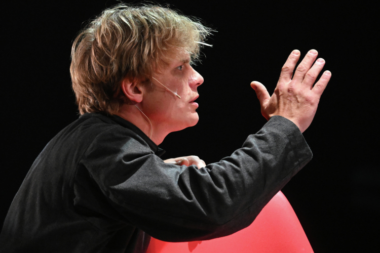 Евгений Ткачук о роли Ленина: «Потихоньку влюблялся в этого великого мыслителя»