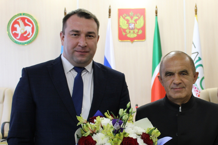 Габдулхаев в должности замглавы района с сентября 2022 года. До этого три года руководил исполкомом района, когда Актанышем руководил Энгель Фаттахов