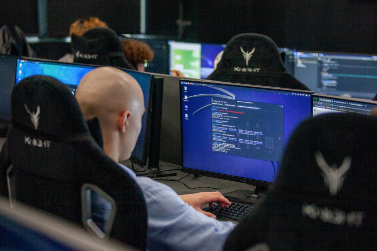 Единственный сегмент, где действительно нужно качественное российское оборудование, — крупнейшие потребители с критической информационной инфраструктурой