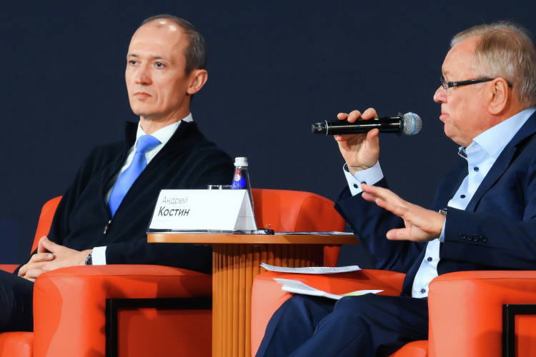 «Искусственный интеллект – такая зараза!»: Костин, Воробьев и Avito не нарадуются на нейросети