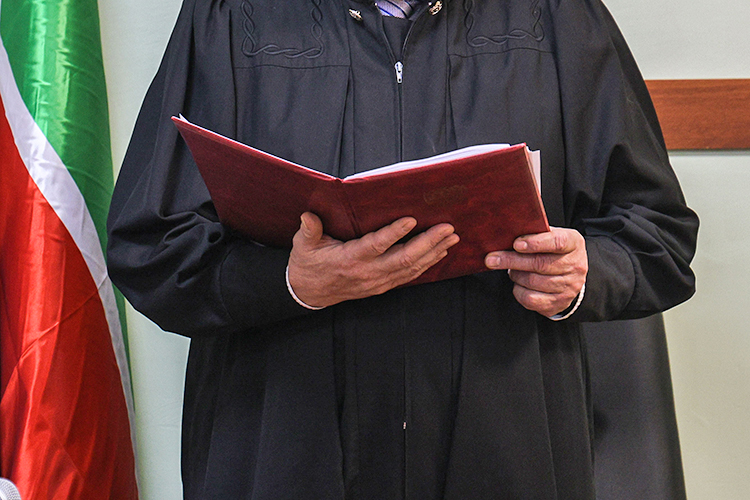 Суддеп — прямой получатель средств из федерального бюджета; уже через него финансирование получают все суды и управления департамента в регионах