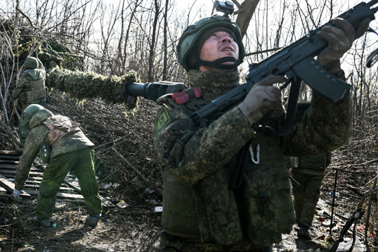 Операция «Майдан»: скажется ли на фронте возможный госпереворот в Киеве?