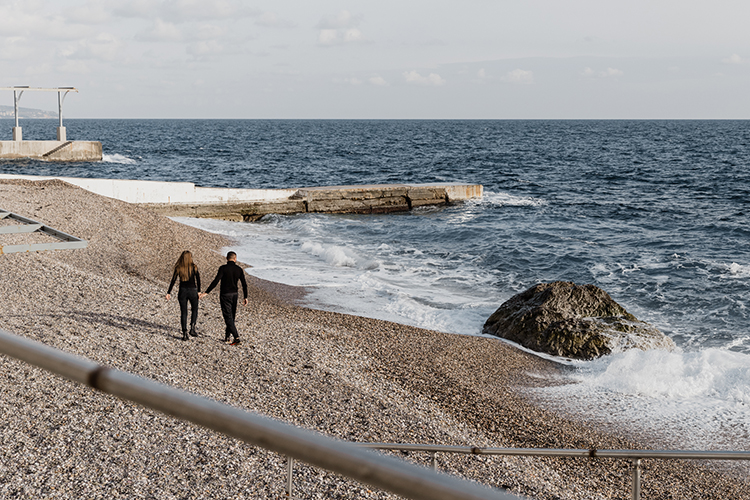 «Если избегать стресса не получается, необходимо вовремя снимать его здоровыми способами. Не алкоголем и никотином, а качественным отдыхом, например, в санатории»