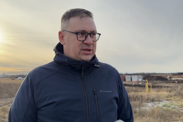 Мы до сих пор протоколов найти не можем. Есть отписка, что якобы в 2021 году слушания проходили. Мы перекопали все службы, не нашли ни одного протокола», — рассказывает местный активист по имени Денис из села Тагашево