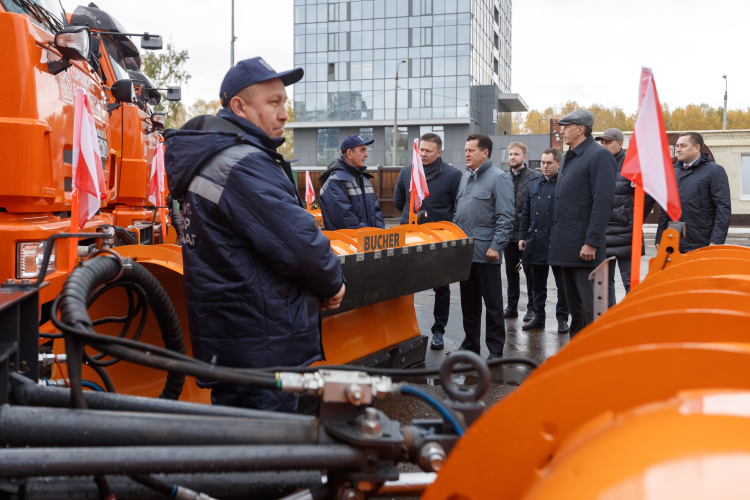 Ильсур Метшин: «Расчехляем зимнюю технику и заступаем на полугодовую снежную вахту»