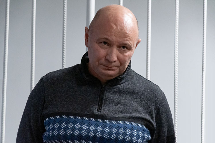 Комментировать приговор Камаев не захотел. Его взяли под стражу в зале суда