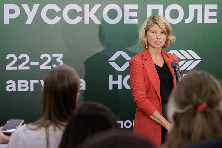 «Оксана Николаевна часто приезжает на мероприятия союза производителей молока. Мы, как производители, хотим обратной связи и в ее лице получаем этот отклик»