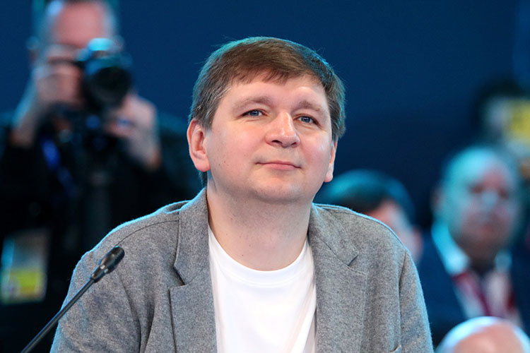 Станислав Близнюк: «У нас есть финансовые продукты и большое направление нефинансовых сервисов. В этой части мы давно открыты»