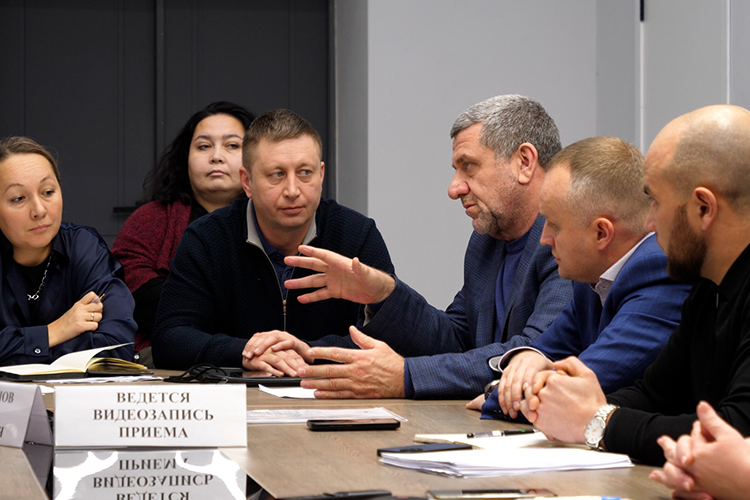 Первый вопрос касался русла реки