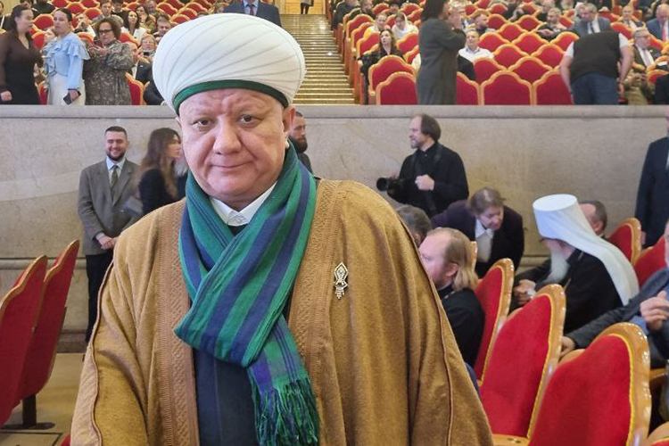 По словам Альбира Крганова, участие в соборе помогает Духовному собранию мусульман России лучше понимать, «чем живет Русский мир»