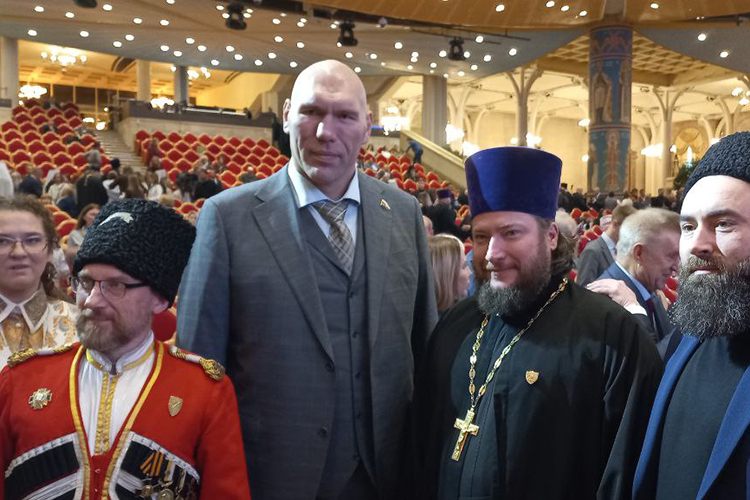 «Дьявольские силы подталкивают мир к началу войны»: на Русском соборе бились за права военных священников