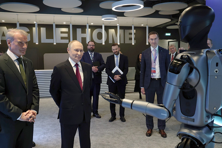 В Москве стартовала юбилейная, 10-я международная конференция по искусственному интеллекту (ИИ) и машинному обучению Artificial Intelligence Journey 2025 — «Путешествие в мир искусственного интеллекта»