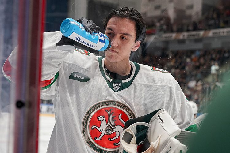 У «Ак Барса» проблемы с вратарями: есть ли варианты?