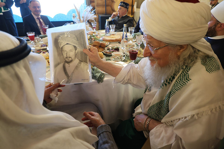 «Хвала Аллаху, если раньше я был в России единственным муфтием, то сейчас их больше 80»