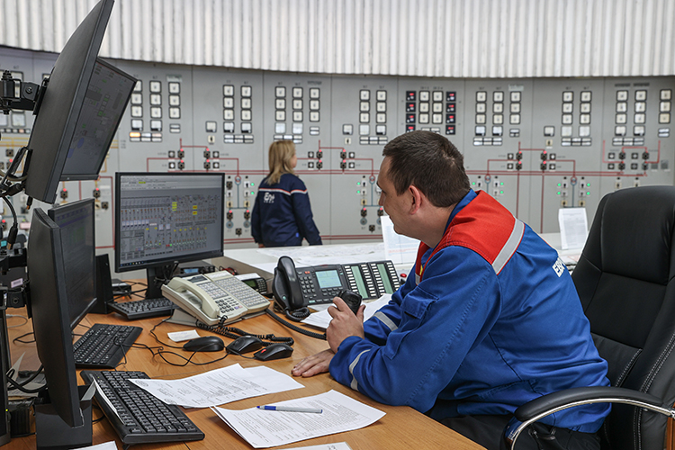 «Для потребителя абсолютно неважно, чем произведен киловатт-час. Ему важна цена кВт-часа»