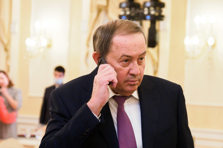 Принадлежащая «Вулкану» финансовая компания «Прогресс», которая в прошлом году увеличила чистую прибыль почти в 4 раза — с 309 млн до 1,2 млрд рублей