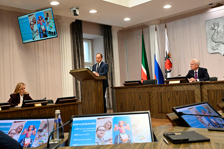 Азат Абзалов: «Ежегодно, 3 декабря, мы отмечаем Международный день инвалидов — время, когда мы чествуем людей с невероятной силой духа, показывающих пример стойкости, целеустремленности, удивительной воли и терпения»