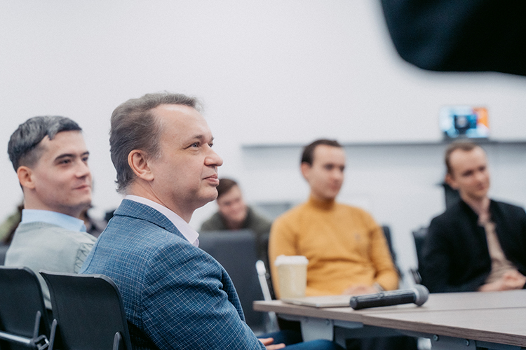 Ежегодно через экспертизу института проходят более сотни бизнес-заказчиков. Особое внимание — биотехнологиям и искусственному интеллекту