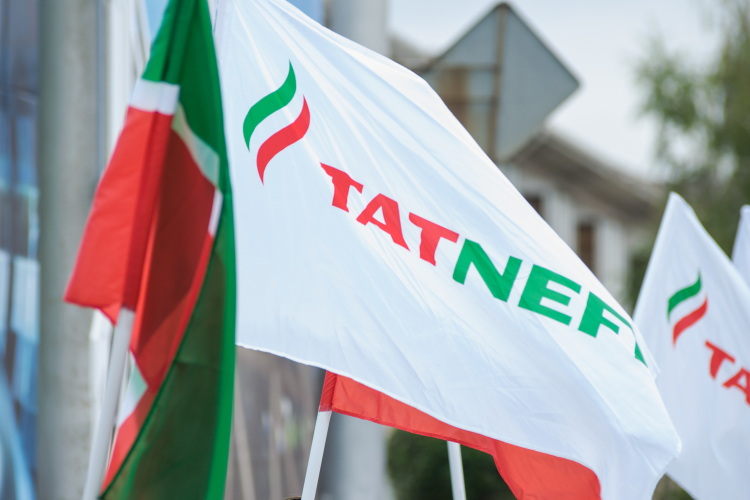 «Стратегия «Татнефти» выглядит логичной. Акцент смещается с экспорта на дальние рынки на углубление переработки внутри страны и усиление позиций на рынках СНГ, таких как Казахстан и Киргизия»