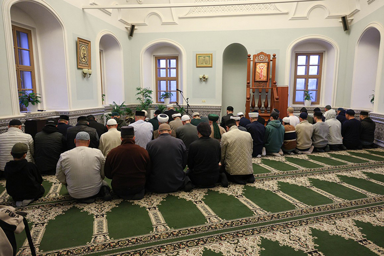 Целью визита ученого в Средней Азии стало «проведение духовных уроков» и встреча с учениками