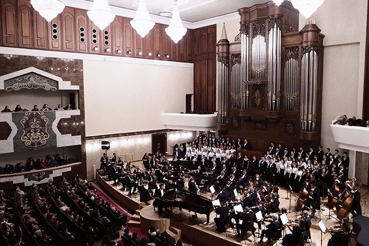 Денис Мацуев с завидной частотой выступает с ГАСО РТ