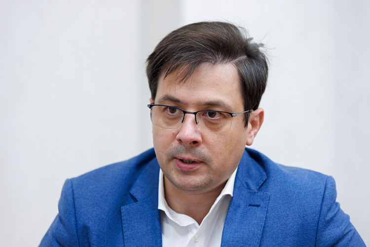 Дмитрий Харитонов: «Я лишний раз убедился, что искусственный интеллект перестал быть свеженьким хайпом, и уже стал своего рода технологией с историей, практикой и опытом внедрения и работы»