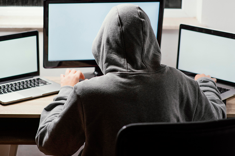  <span style="color: rgb(36, 36, 36);">По факту преступлений в сфере IT на контроле у МВД по РТ около 500 преступлений </span>