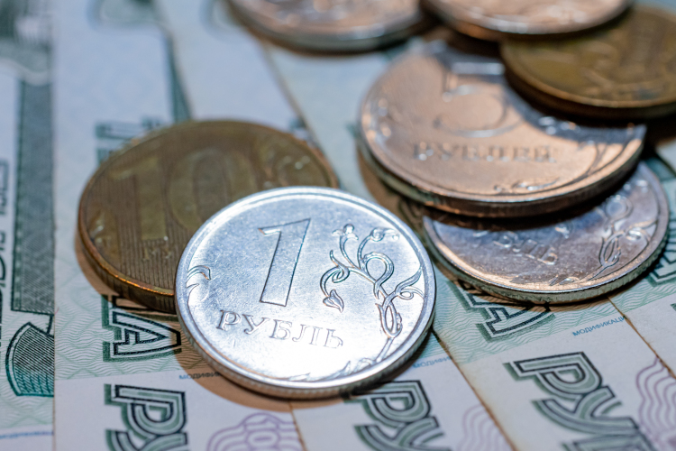 «Что касается взыскания долгов с предприятий оборонно-промышленного комплекса, законодатель определил, что выплата долгов у них производится только за счет средств, не относящихся к госзаказу»