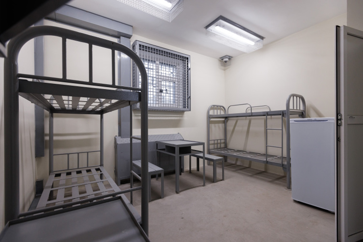 Задумка изначально была такова: высвободить изолятор, что на Япееева, который морально устарел, и переселить всех постояльцев в новые комфортабельные номера уже в Авиастрое