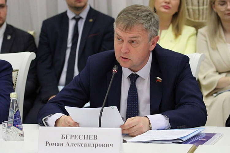 Часть районов еще до реформы перешла на одноуровневую систему, заметил глава Заксобрания Кировской области Роман Береснев