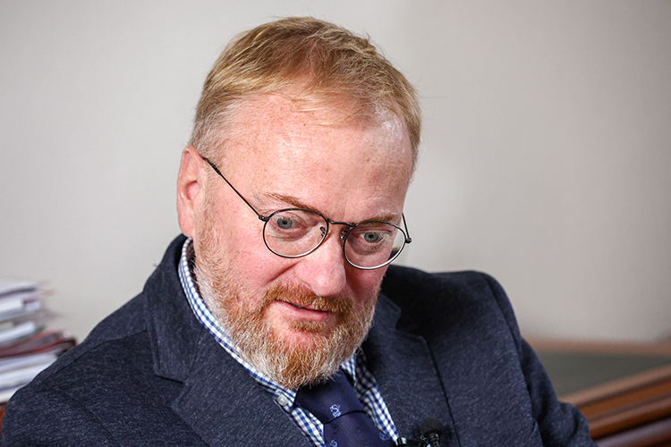 Официальная причина исключения Милонова — плановая ротация