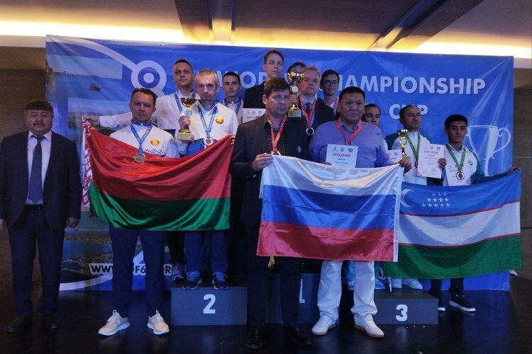 «На закрытии у нас в руках был российский флаг, звучал российский гимн»