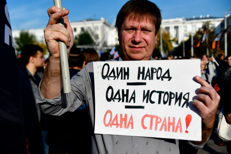 «Это будет записано в учебниках, золотыми буквами высечено в истории Российской Федерации о том, что мы начали войну за освобождение Донбасса и мы ее успешно завершили. Это принципиальный вопрос»