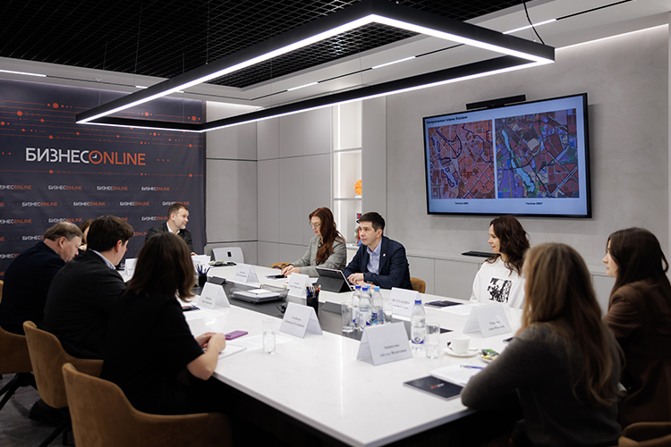 «БИЗНЕС Online» продолжает цикл круглых столов о развивающихся территориях Казани. Сегодня поговорим о главных воротах Казани — о проспекте Универсиады