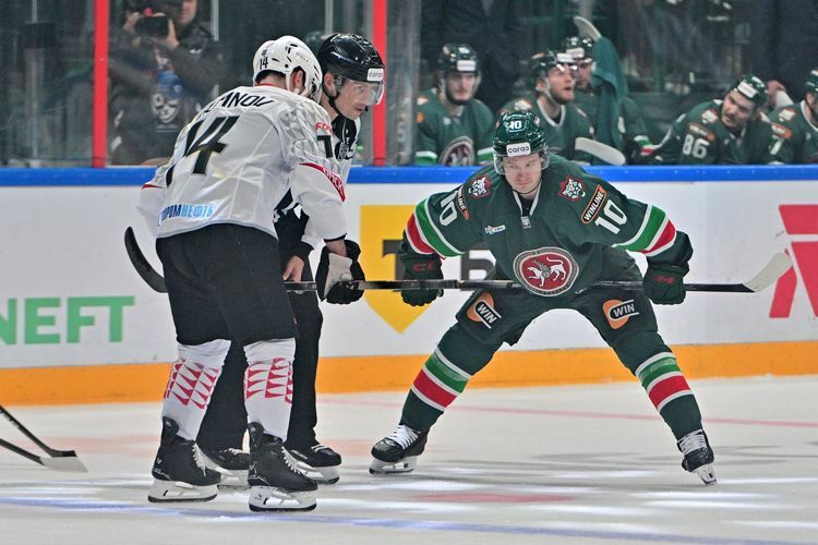 Пока претендентов на форварда нет