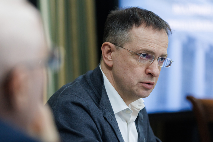 «Прорывное событие!»: как Владимир Мединский радовался «мудрым людям» из Татарстана