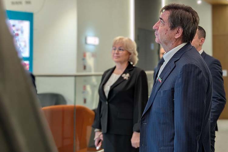 «Некоторые предпочитают не выносить сор из избы. Как будто это не преступление, а недоразумение!»