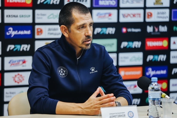 «Поздравил Ахметзянова с назначением в «Оренбург»