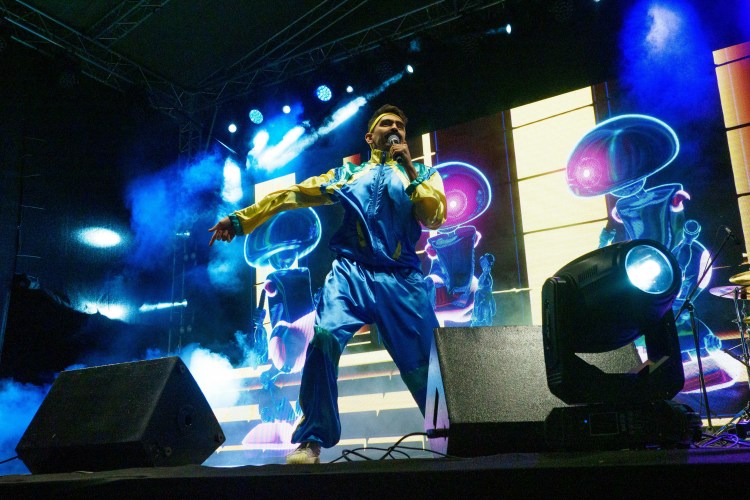 Звезда интернета Шарапҗана (Рамиль Шарапов) очень популярен среди юных зрителей