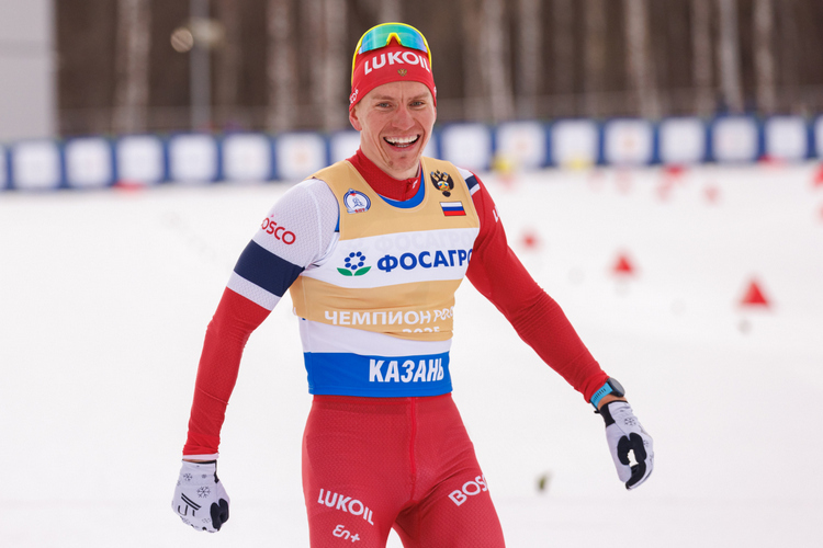  Александр Большунов 