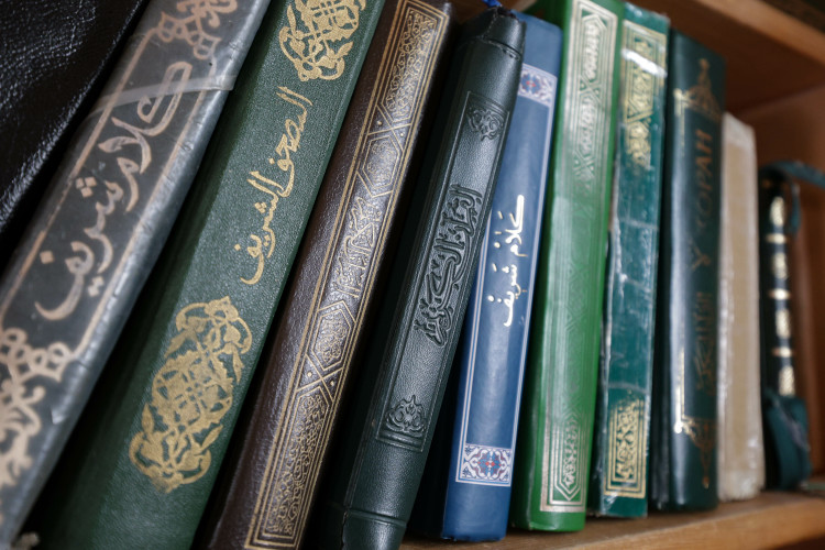 «У меня основная цель была привезти как можно больше литературы. Ведь даже в медресе по одному учебнику приходилось на десяток шакирдов, поэтому каждый раз привозил оттуда почти по пуду книг»