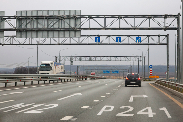 Спроектирована только часть дороги от М12 до бетонки. Проекта участка трассы от бетонной дороги, в том числе по Подувалью, еще нет