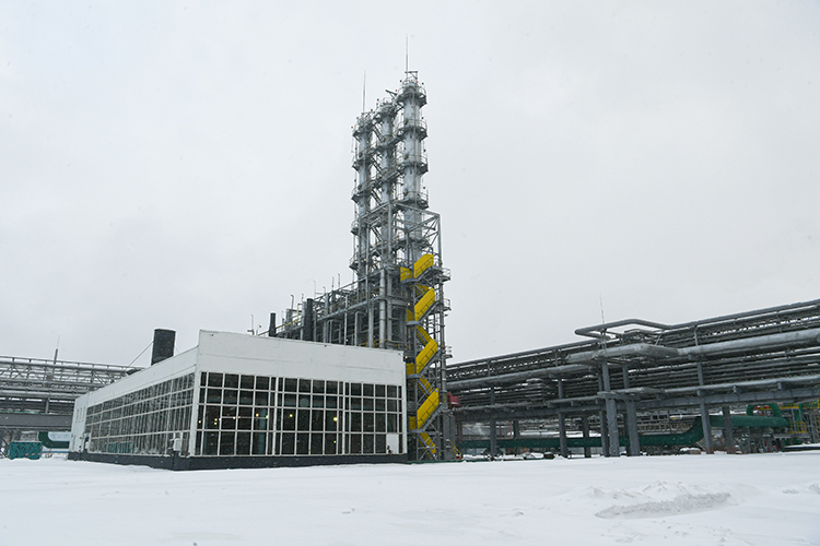 «Споткнулся» НМУ-3 на проекте по техническому перевооружению производства галобутиловых каучуков до 200 тыс. т в год (ГБК-200), где он выступил в роли генподрядчика