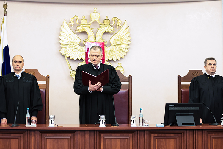 «Народная артистка в ближайшее время должна покинуть чужую квартиру. Решение ВС РФ вступает в силу немедленно», &mdash; отмечается в заявлении