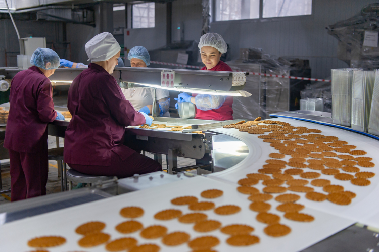 «В России построить &mdash; это надо прямо уметь и иметь силы, терпение и поддержку, а это нелегко»